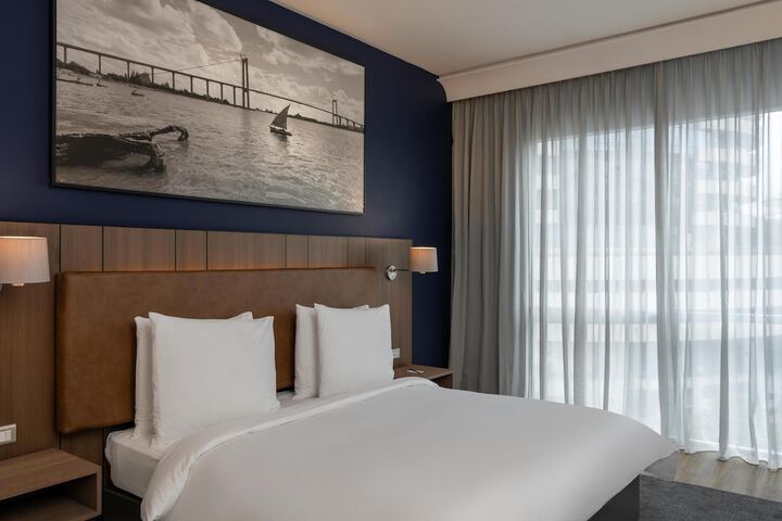 Room 87 of 309