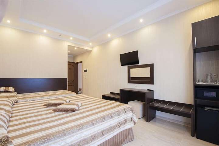 Room 21 of 49