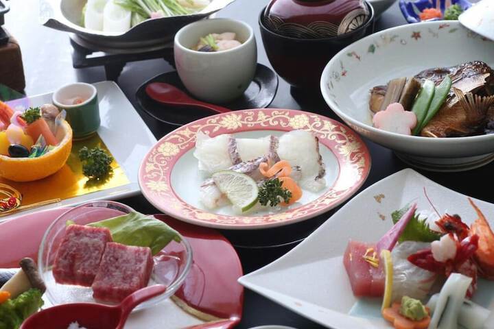 Dining Photos