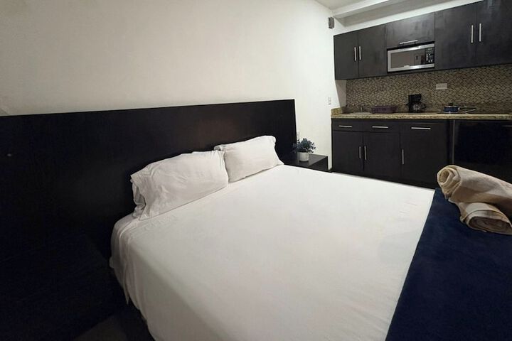 Room 9 of 117
