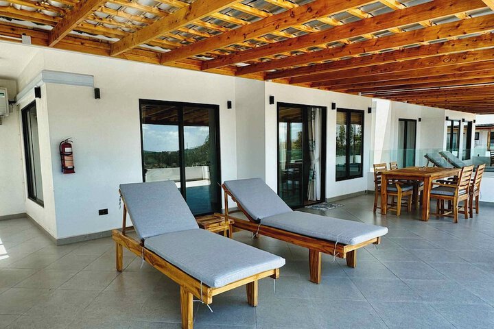 Terrace/Patio 13 of 33