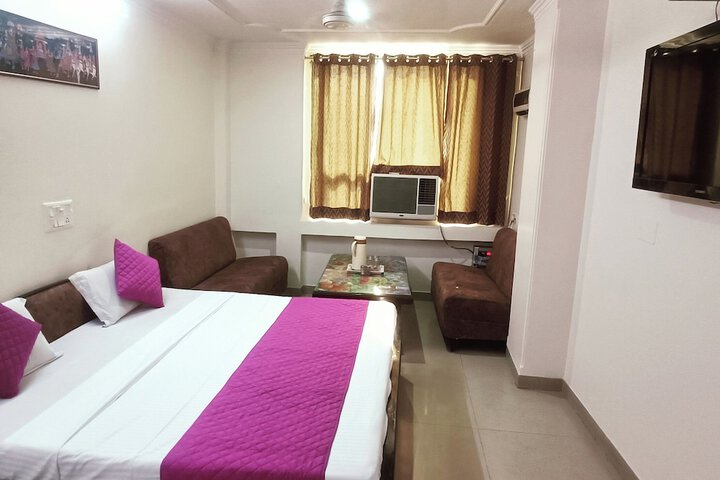 Room 21 of 32