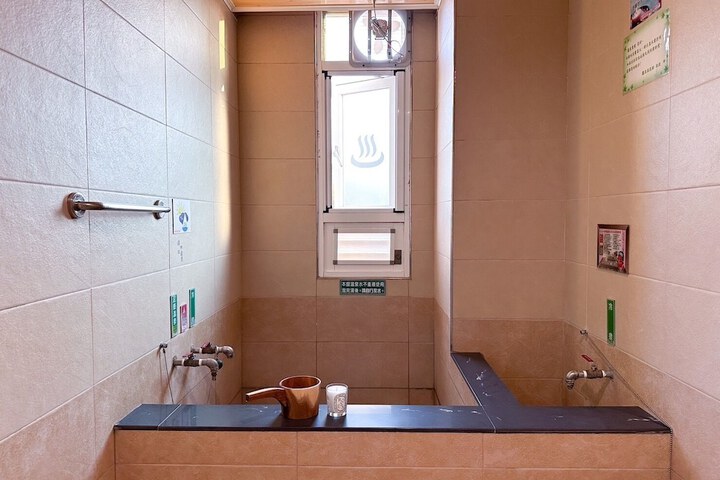 Room 60 of 60