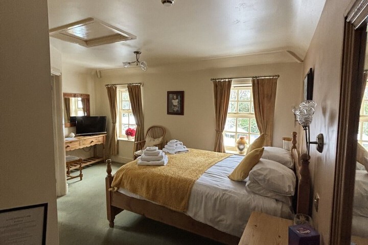 Room 6 of 30