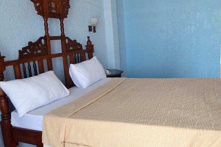 Room 6 of 146