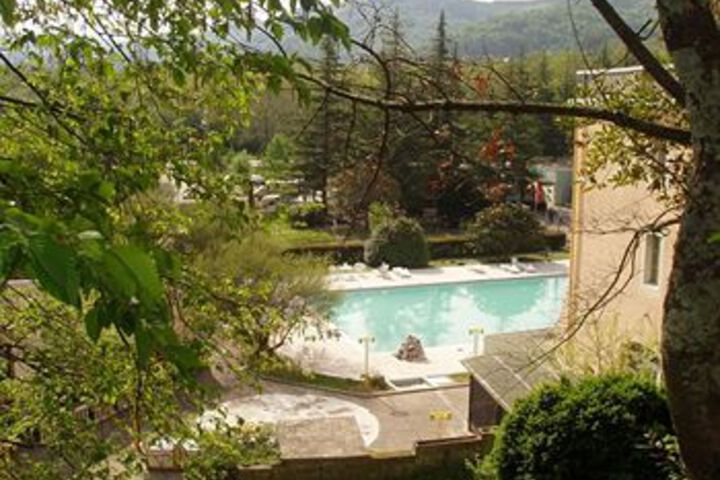 Pool 26 of 46