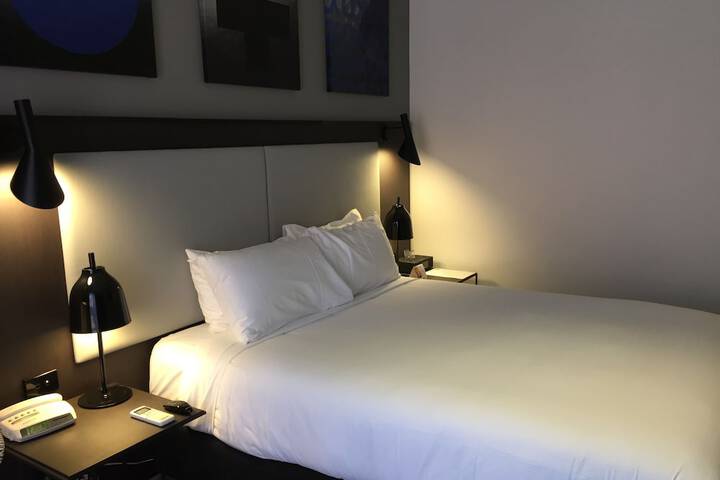 Room 8 of 29