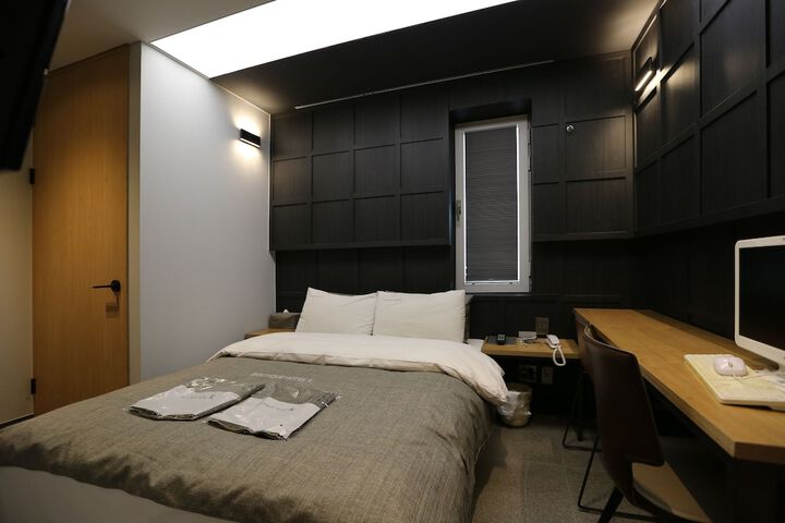 Room 14 of 44
