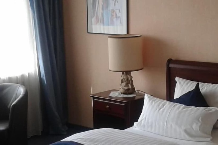 Room 11 of 26