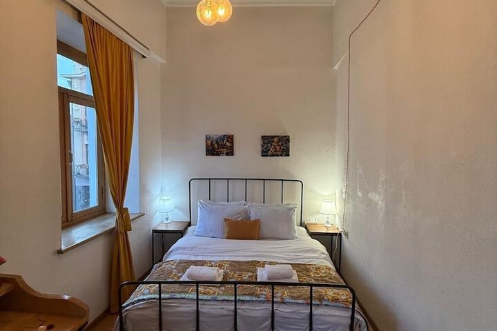 Room 25 of 120