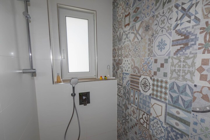 Room 38 of 40