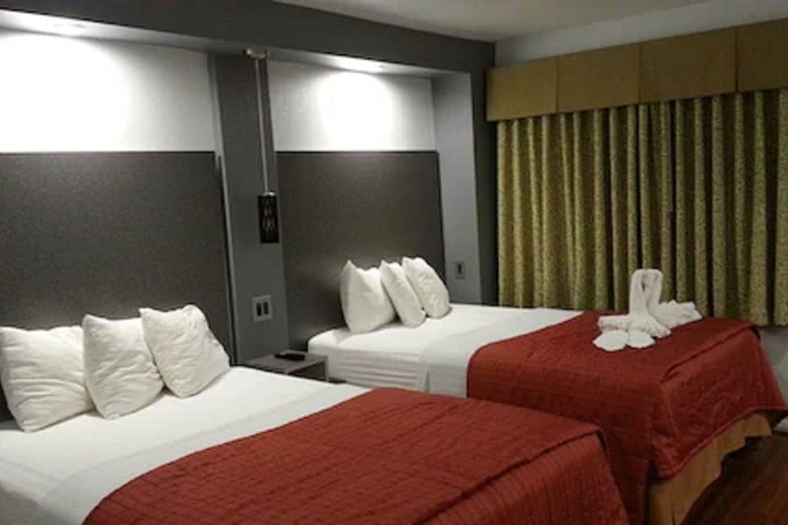 Room 4 of 43
