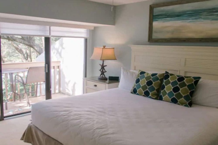 Room 10 of 190