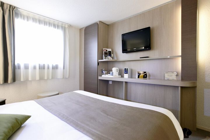 Room 9 of 61