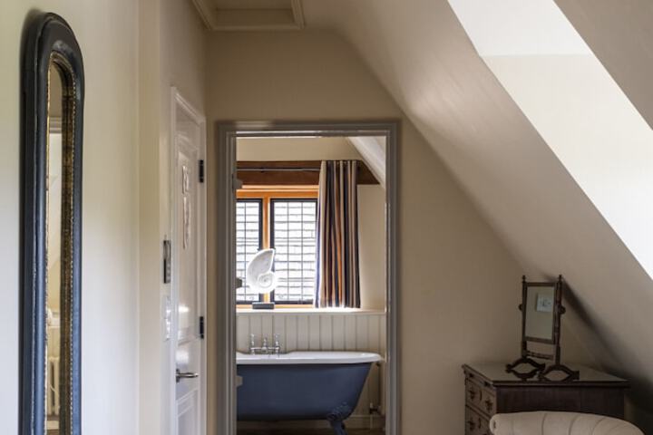 Room 60 of 161