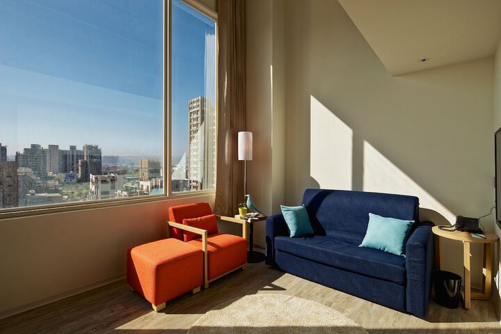 Room 57 of 160