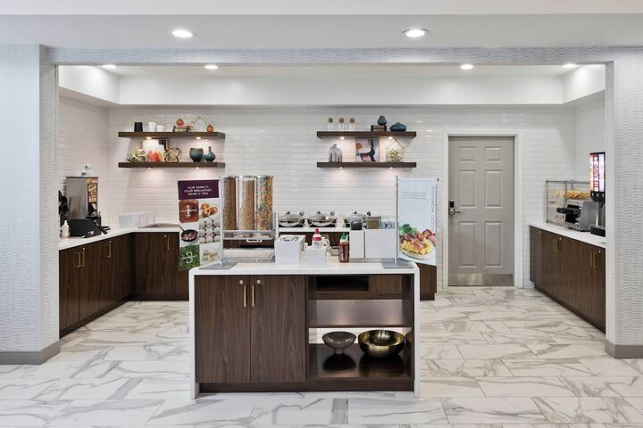 Breakfast/Coffee Service 56 of 62