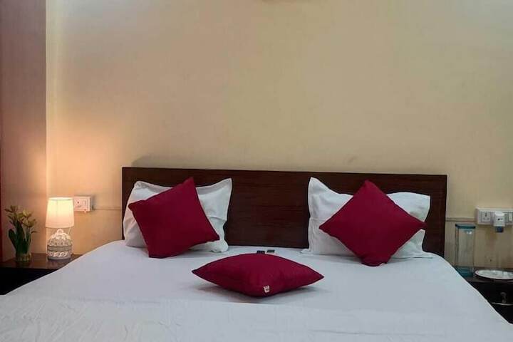Room 4 of 29