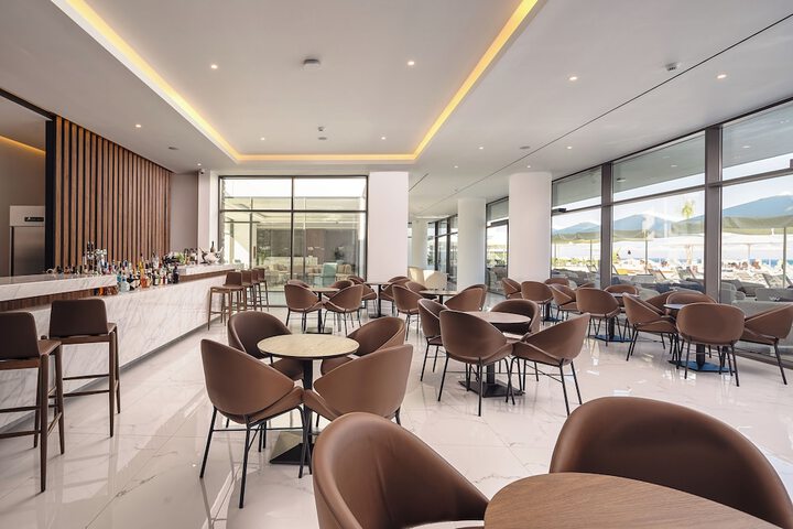 Lounge 95 of 110