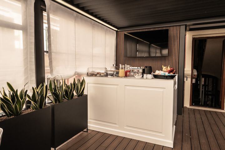 Lounge 186 of 209