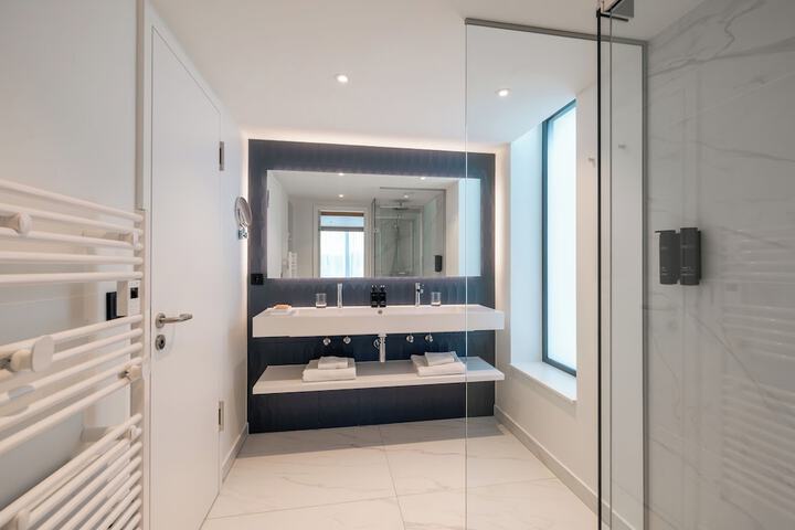 Room 35 of 58