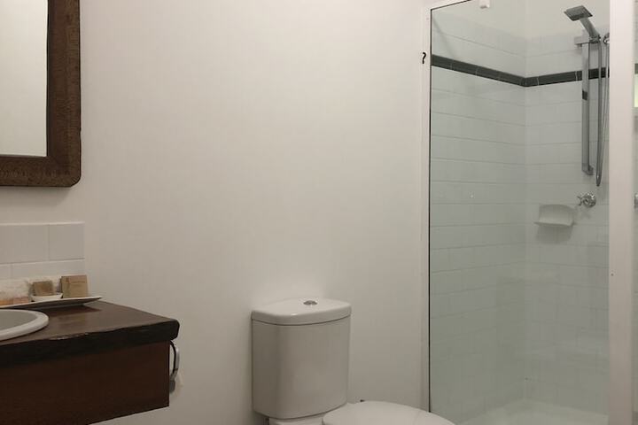 Room 10 of 30