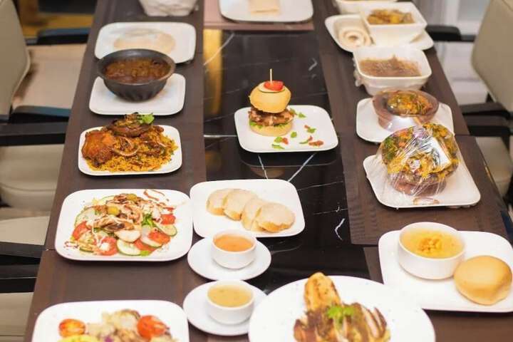 Dining 10 of 13