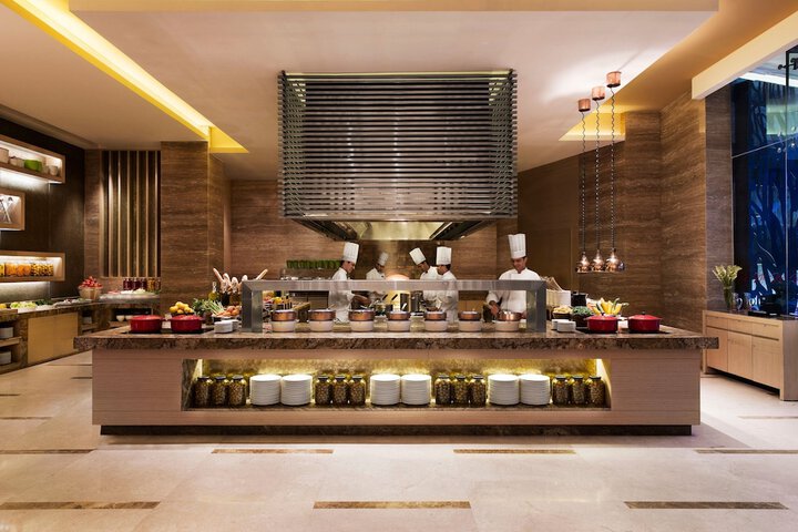 Dining 67 of 103