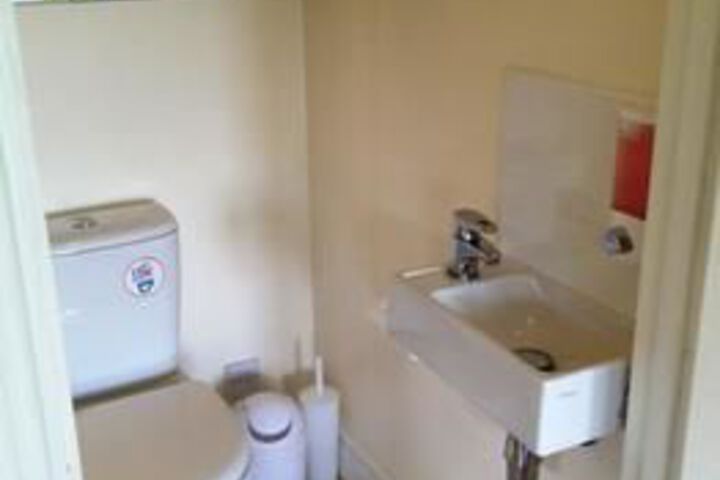 Room 6 of 35