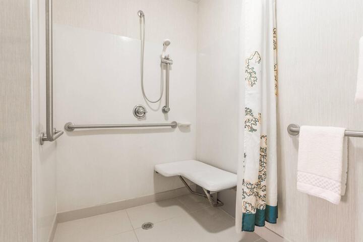2 Bedrooms Suite 2 Double Beds (10 of 11)