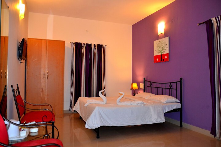 Room 3 of 13