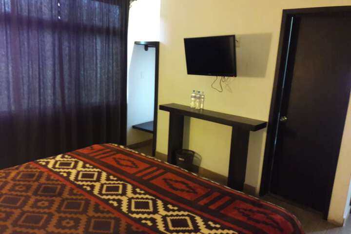 Room 18 of 53
