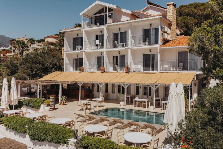 Arpia Hotel