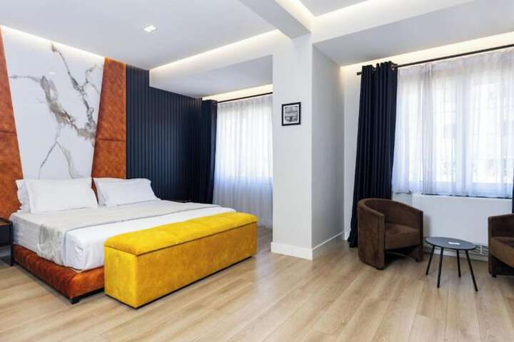 Room 86 of 132