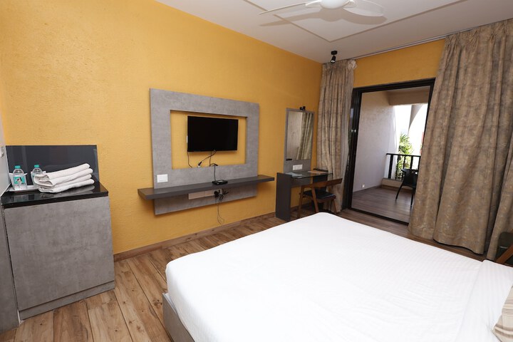 Room 21 of 77