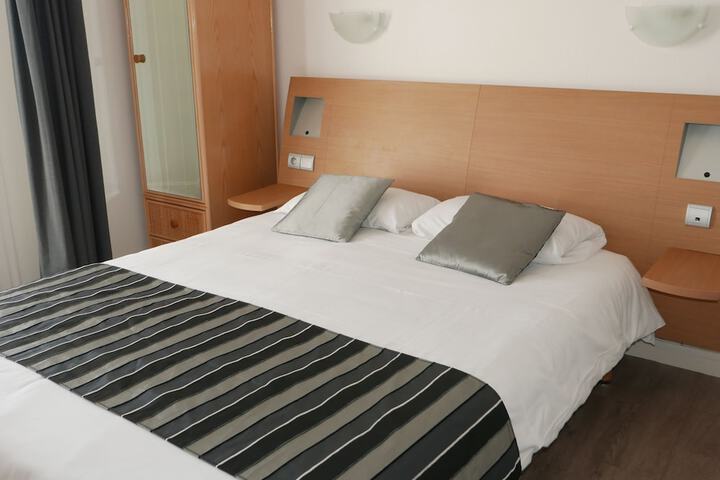 Room 14 of 35