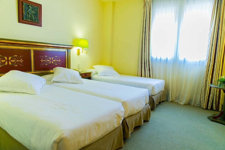 Room 3 of 36