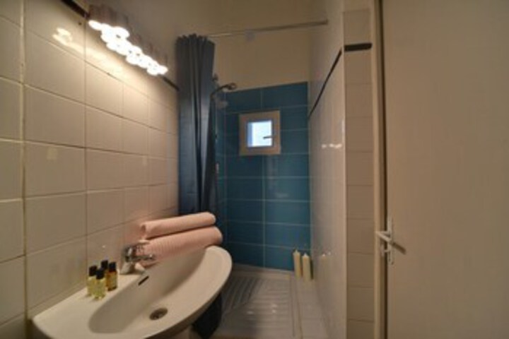 Room 2 of 12