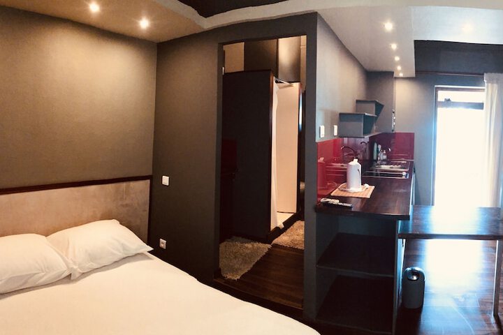 Room 6 of 26