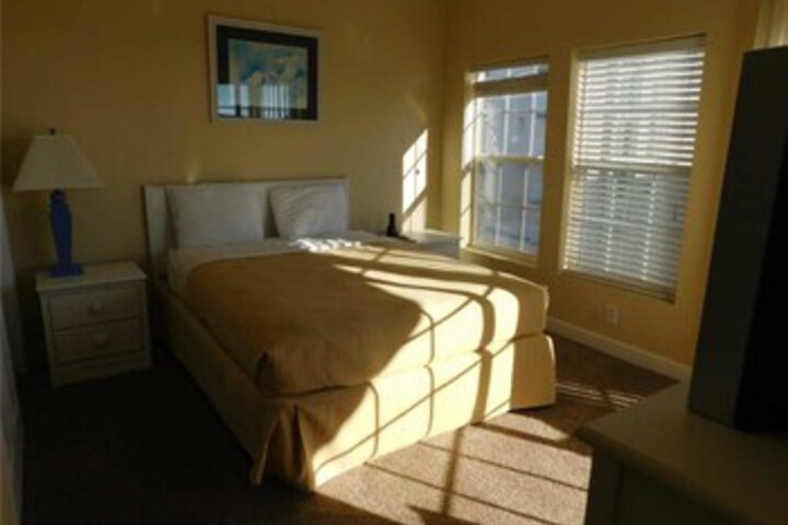 Room 14 of 34