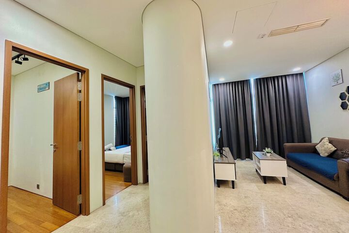 Room 18 of 33