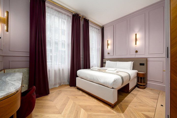 Room 163 of 280