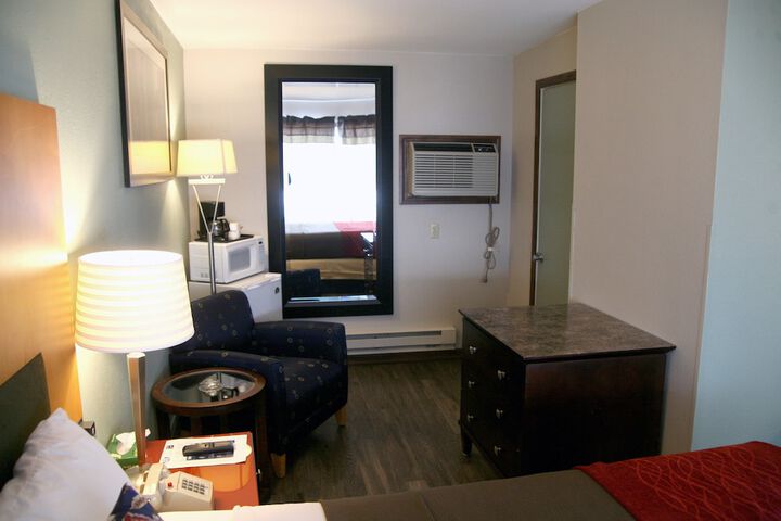 Room 19 of 71