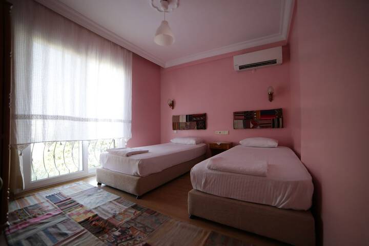 Room 9 of 64