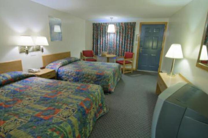 2 Double Beds Standard (2 of 3)