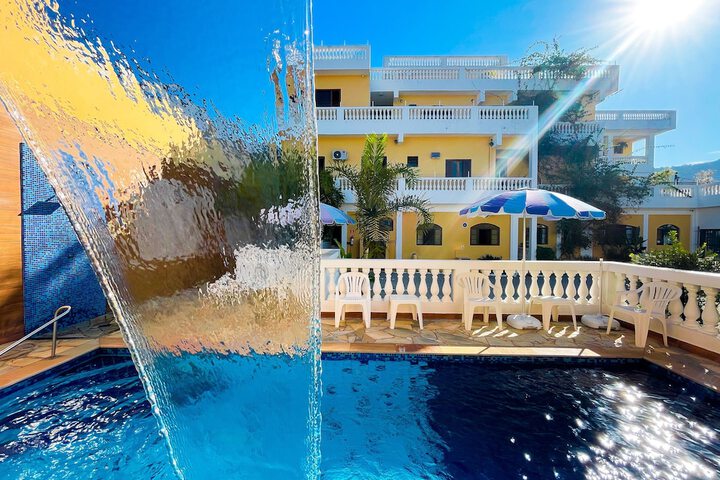 Pool 39 of 72