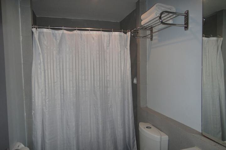 Room 17 of 54