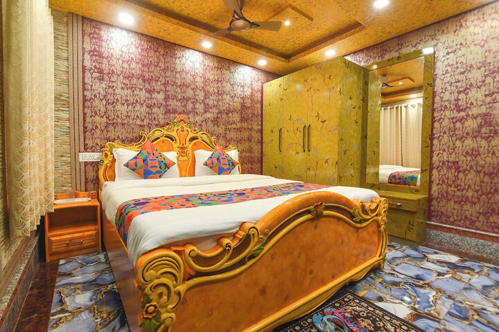Room 18 of 39