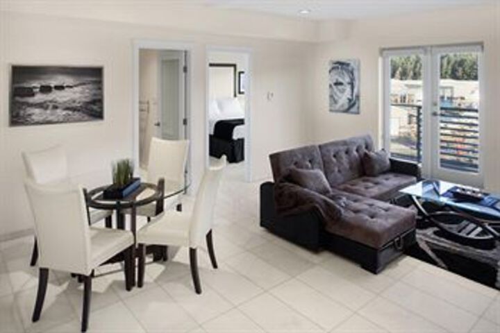 Room 21 of 24