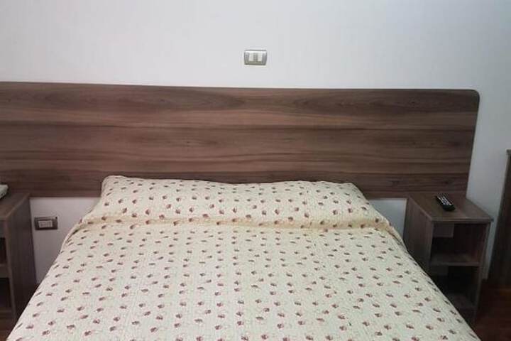 Room 9 of 26